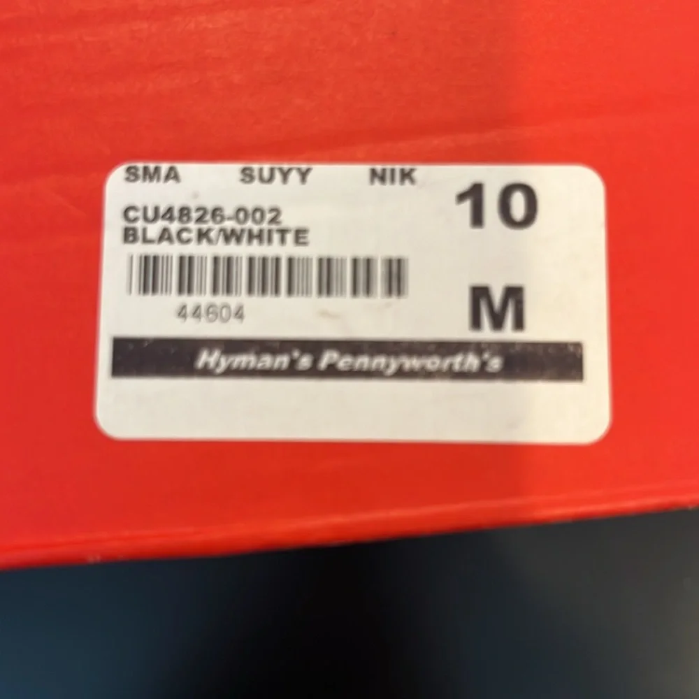 Nike Men’s Black and White Air Max Running Sneakers